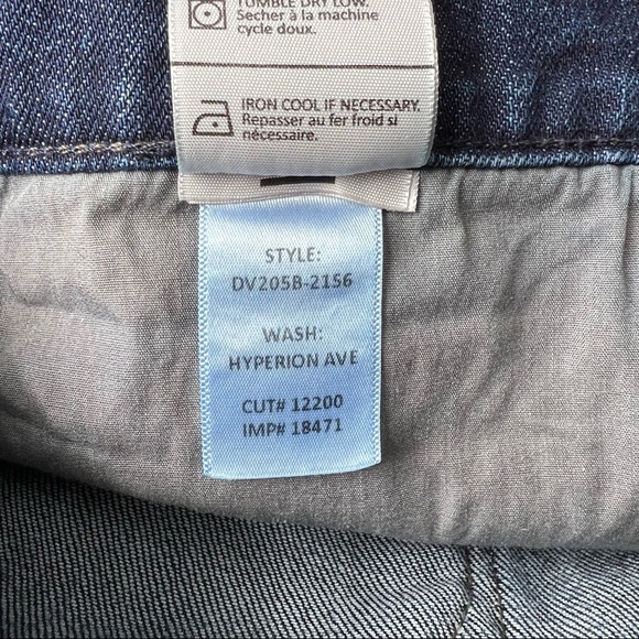 Vince Mason Relaxed Rolled Jean | 26 - Picture 7 of 10